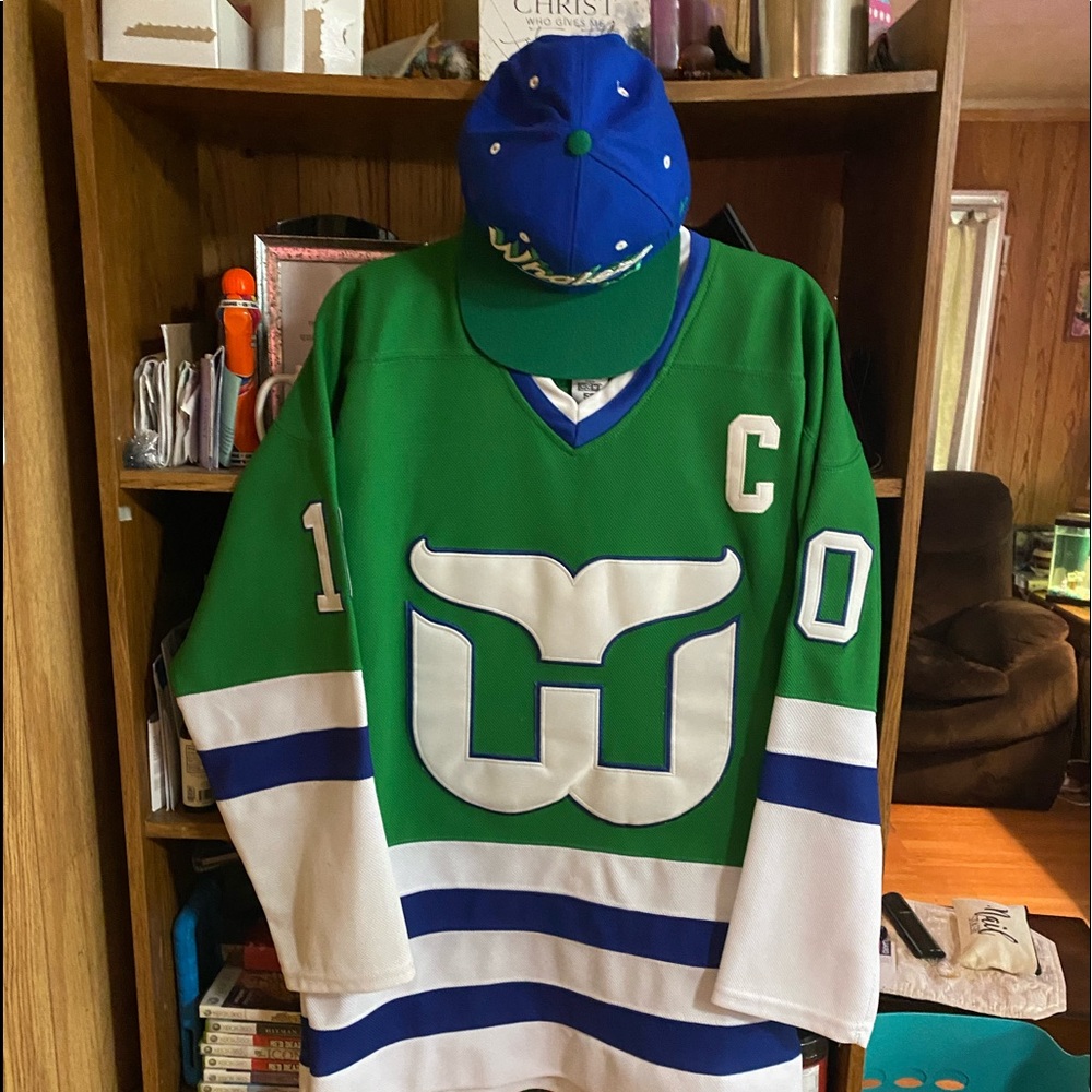 NHL THROWBACK CCM JERSEY & MATCHING HAT SET